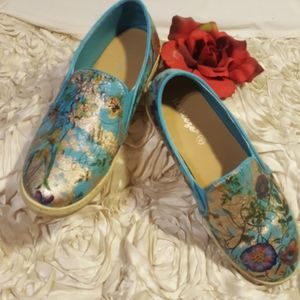Reneeze Womens Slip-On Shoes Sneakers Sz 9.